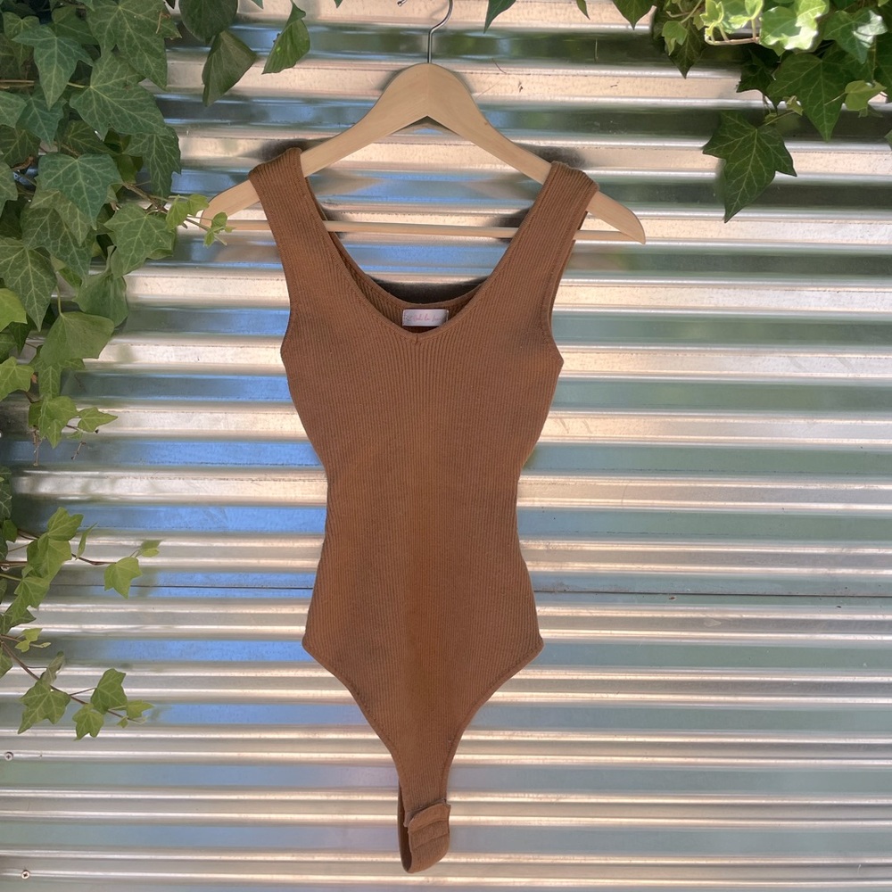 Tan Knitted Bodysuit 🤎